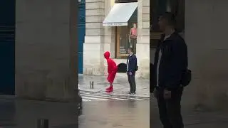 Jaden Smith was caught acting really weird in the street of Paris #bestimage