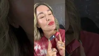 @urbandecay Vice bond Glossy longwear in PDA #lipstick #makeup #heidiledhair #beauty #lips #over40
