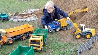 Children TOY TRUCKS BRUDER Spielwaren &diams; Baustelle Sprengung EXPLSOSION Bagger Muldenkipper Radlader