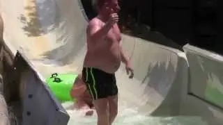 Caneva World - Twin Peaks - Aquapark - Gardasee - Water slide accident - funny accidents