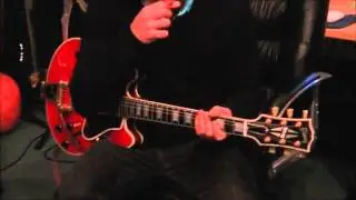 Rafael Moreira demonstrating Carl Martin Effects Echotone & TremO'Vibe