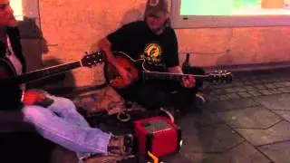 Buscers plays Ramones