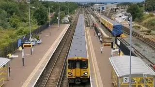 Pair of Merseyrail EMUs Pull into Kirkdale Inc. 508115 & unidentified 507 or 508 Classmate 7/8/21