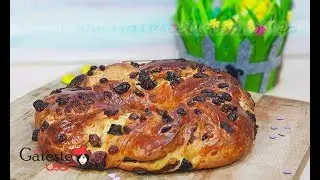 Cozonac Coronita cu Fructe Uscate - Reteta Usoara