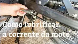 Como lubrificar a corrente da moto.