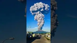 Calbuco Volcano Eruption in Chile 4K &ndash; Lava, City Sounds & Atmospheric Music 🌋🎶🌌