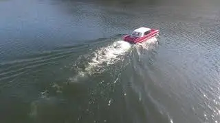 1967 Amphicar splash in