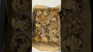 Vegan cookies w homemade chocolate chips 😋 #vegancookies #vegancookie #shortvideo #shorts #short