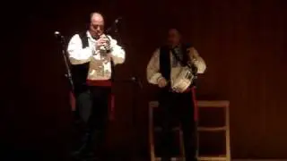 Jota de Zarzuela del Monte, Segovia. Hemanos Barreno (dulzaina y caja)