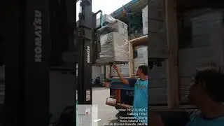 Unloading Container Used Copier #canon #advance #ir #ira #mesinfotocopyrekondisi #photocopy