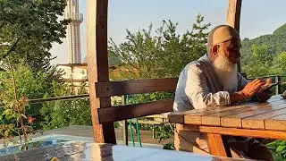 Benim şeyhim gülüm varya Gezer gönül deryasinda..