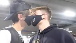 Lukas Rieger Kiss Max Gwod 😃💋😷