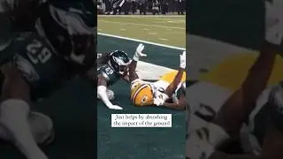 The guardian cap saved his life! #shorts #nfl #packers #eagles