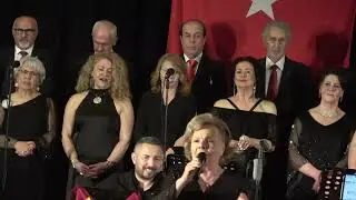 NAZAN EKMEK&Ccedil;İ ay oğlan tatarmısın