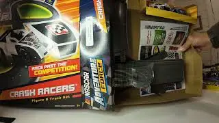 NASCAR Adventure Force Crash Racers Figure 8 Circuit whats in the box