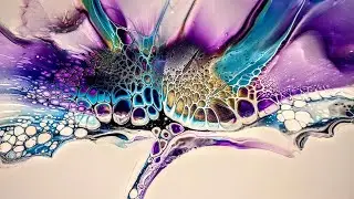'Cirsia ~ Gorgeous Acrylic Fluid Pour ~ Simplistic Dutch Bloom Flower (152