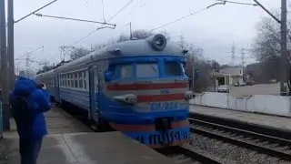ЭР1-224 отправляется с платформы 174 км