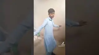 bolochi song pay dance kiyan dance hay Kamal kar diyan is may