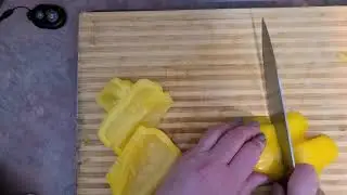 Easiest way to cut bell pepper/ Самый лёгкий способ порезать болгарский перец