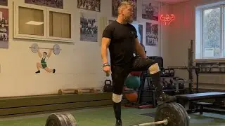 Week 4 Day 2. Muscle snatch, pulls and Press. Cant exstend the knee