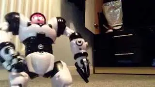 Review on mini robot from smythstoysuperstores
