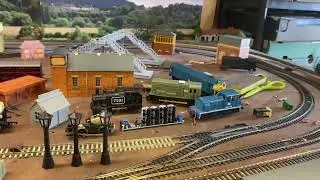 Bachmann Branchline 32-051 Class 42 Warship D832 'Onslaught' in BR Green with Late Crest