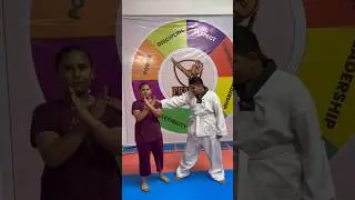 Self Defence No.1 💪 | છોકરીઓની સાચી શક્તિ  #shorts #motivate #selfdefence #video #viral