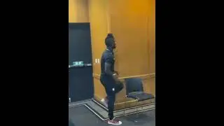 DEINER QUI&Ntilde;ONES CANTANDO EN LA CONCENTRACI&Oacute;N DE AMERICA DE CALI !! Buen ambiente