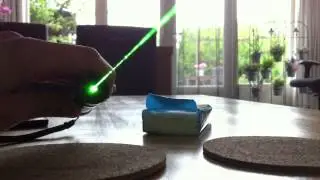 CHEAP 50Mw focusable green laser pointer from eBay. Lillyelectronics.com BURNS