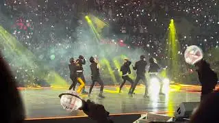 ENHYPEN (엔하이픈) - FEVER | KCON LA 2022 DAY 1 FANCAM 08/20/22