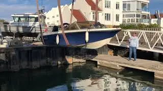 Poole Classic Motor Boat Rally 2018 | Launching Flighty 11 on the cradle