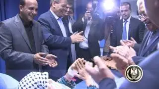 السيد الرئيس يزور مجمع فلسطين الطبي ويعود المرضى ووالدة الشهيد سميح المدهون