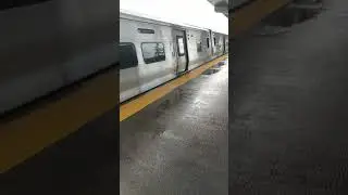 Hear the Long Island Rail Road Train Roar ! LIRR @ Long Island NY