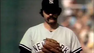 Reggie Smith (Dodgers) Hits a 2 run homerun off Dick Tidrow (Yankees) (1977 World Series Game 5)