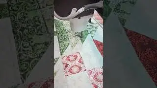#asmr #mesmerizing #freemotion #quilting #longarm #sewing #gammill #habanddash  #christmasquilt