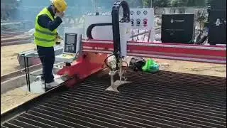 Heavy CNC gantry metal cutting  machine  with plasma power source make in India  