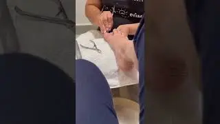 Consintiendo a mis pies #feetnail #foot #pedicure #pedicureclinico #u&ntilde;as #pies #maquillajedeu&ntilde;as
