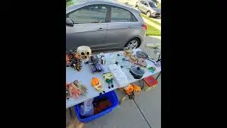 Garage Sales Like This Pay The Bills #Garagesale #yardsale #reseller #makemoneyonline #ebay