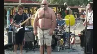 TITTA- UN AMORE A PROVA DI BOMBA