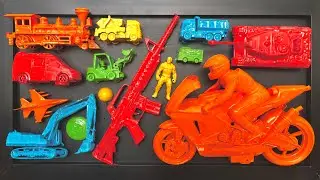 Membersihkan mobil mobilan,mobil truk,tank baja,exsavator,buldoser,kereta api,pesawat tempur,motor
