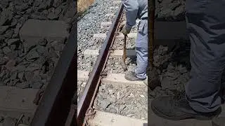 ERC (Elastic Rail Clip) & Liner fitting by 🗝️ keyman 🔨#shorts