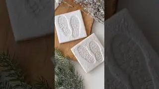 Santa boots cookie!  Stencil on my website ❄️