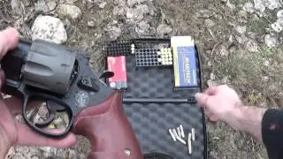 64.Револьвер SMITH & WESSON 327 PD.