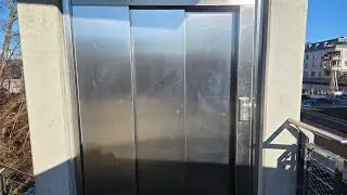 1998 OTIS 2000H? hydraulic Lift with door problems in Pfäffikon ZH, Switzerland