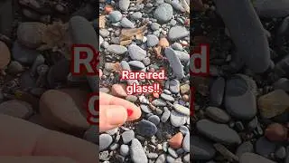 Mediterranean seaglass hunting - ricerca vetrini di mare- rare red glass #seaglasshunting#seaglass