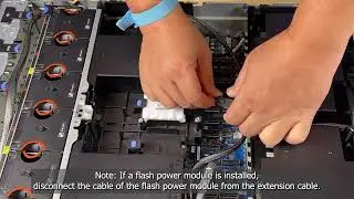 Lenovo ThinkSystem SR850 V4 removing a front air baffle