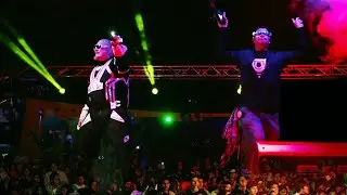 DC Reto, Karlizimo  - One World en vivo