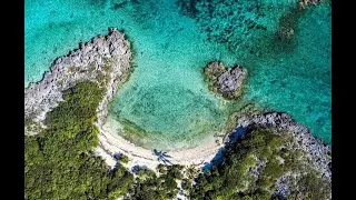 Swimming Near the Crash Site of Pablo Escobar&rsquo;s Plane