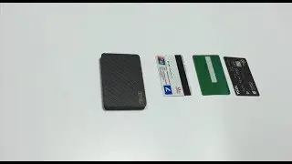 How many cards can the anti-degaussing module of PITAKA MagEZ Wallet hold?
