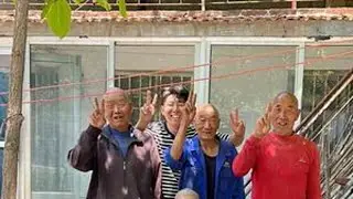 今天成功把爷爷的牌局给搅合了……哈哈哈#下乡理发#传递善良传递爱 #记录生活 #关爱老人